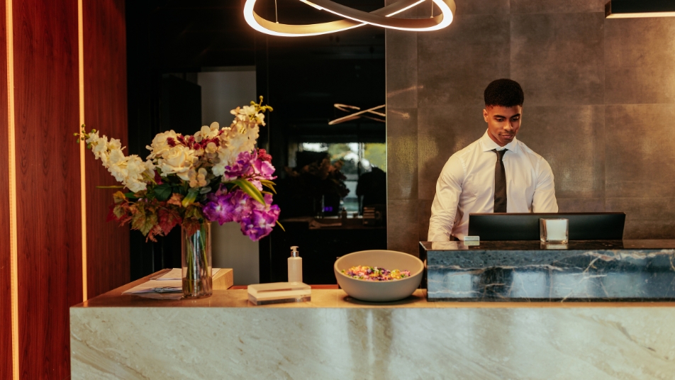 Hotel Operator vs Hotel Management Company: What Owners Should Know